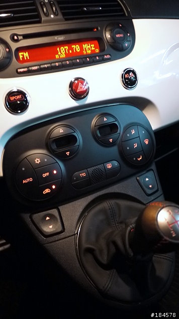 [開箱][圖超多]全台第一開箱,Fiat 500 Abarth 性能毒蠍!