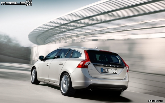 Volvo new S60 or V60?