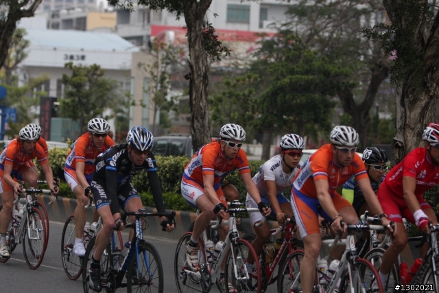 2011 國際自行車環台賽 第7站  台南市政府前照片