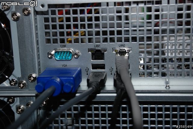 開心的Synology RS2211+ 和 RX1211 簡單開箱照