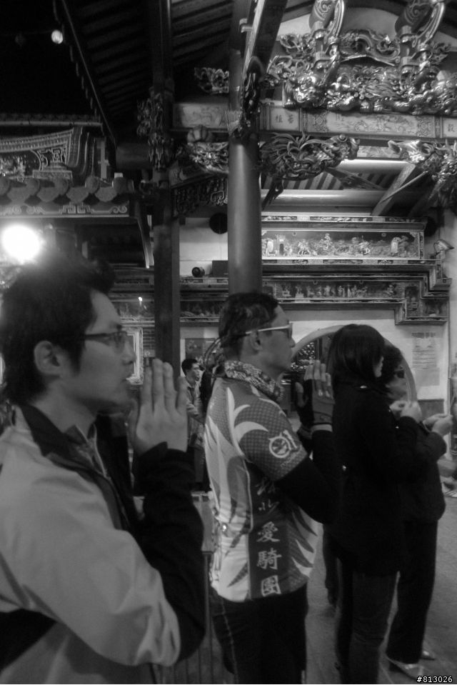 [分享]吃喝玩樂拜客到底●2011大甲媽祖萬人崇BIKE~讚啦!