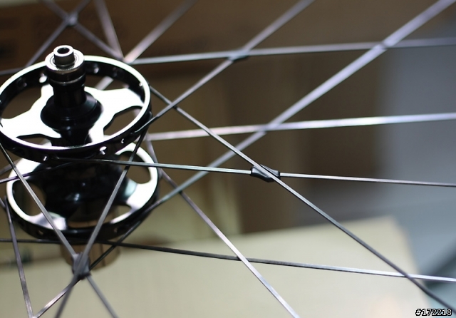 輪組增加剛性的方式 麻花 綁焊 Spoke Braces