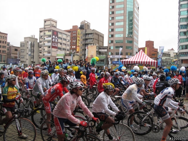 2011/3/22環台賽桃園站(出發前)