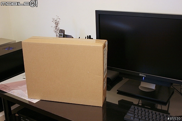 [敗家] 2011 MacBook Pro 15" + 120GB SSD + 8GB RAM 台灣版開箱 (更新：03/31 改裝第二顆硬碟)