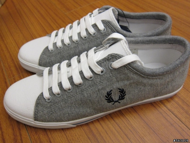 [熊分享] Fred Perry 帆布鞋