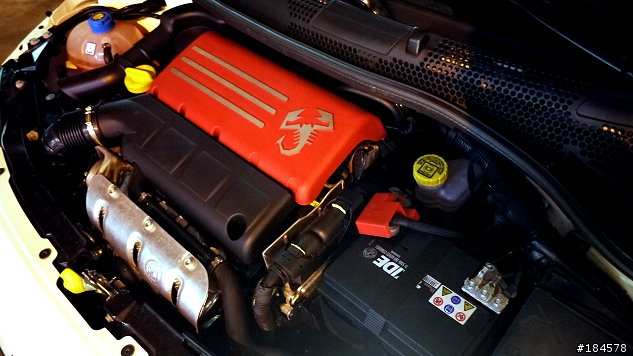 [開箱][圖超多]全台第一開箱,Fiat 500 Abarth 性能毒蠍!