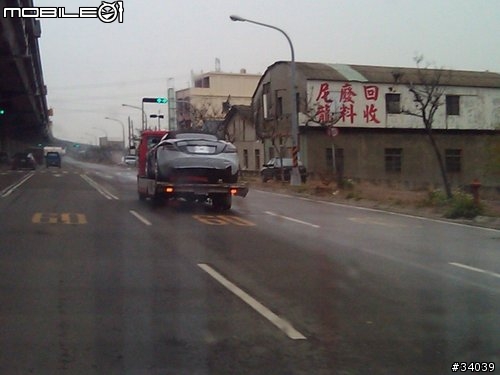 受驚！ 剛看見的 MERCEDES BENZ SLR ROADSTER