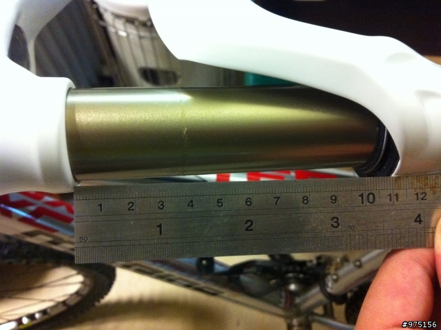 如何分辨前叉行程呢??