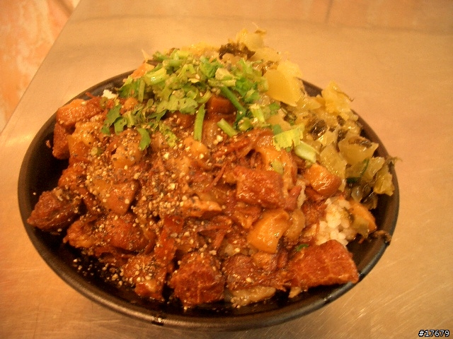 新竹人情味五顆星的私房小吃—東門市場內的愛國屋小吃店