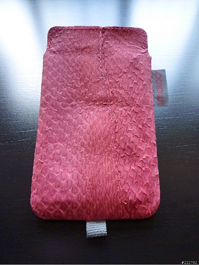 女王的iPhone4鮭魚皮保護套