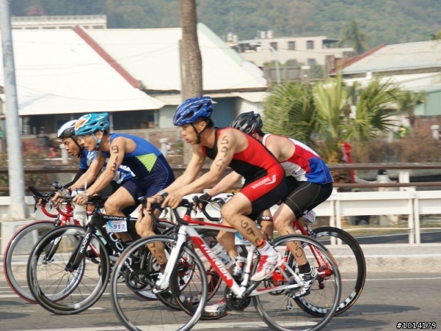 2011浪漫愛河鐵人三項-腳踏車-2