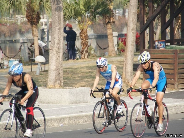 2011浪漫愛河鐵人三項-腳踏車-2