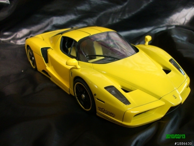 (新手作品分享) tamiya 1/24enzo超跑