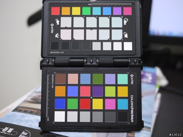 D700 自定色溫拍攝結果怪怪的，有1000K左右的落差