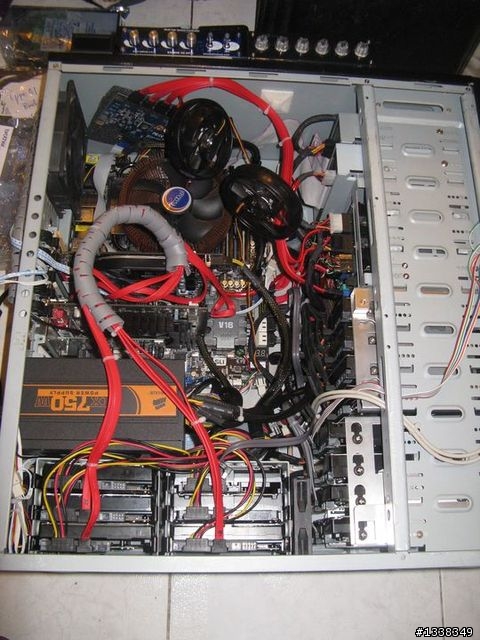 非一般的組裝機ASRock P67 Extreme6+i5-2500k & 家用主役電腦30TB容量達成