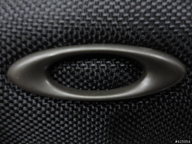 {開箱} 等待了兩個半月,終於到手了...~OAKLEY JAWBONE~
