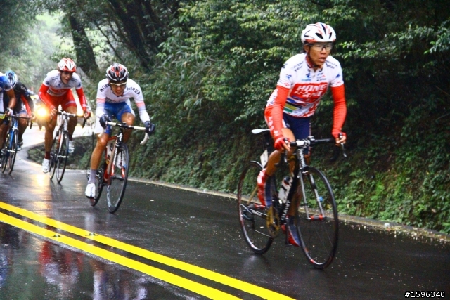 2011環台賽第9站  宜蘭-陽明山(終點小油坑前3km處)照片分享