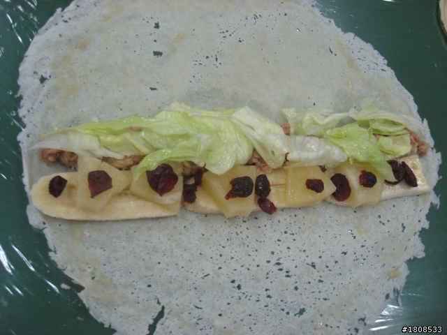 親子料理DIY食譜：清明節也可以這樣玩～創意水果沙拉潤餅