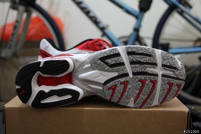 開箱文 : Mizuno Idaten GR 與 Rider14 我的路跑訓練夥伴