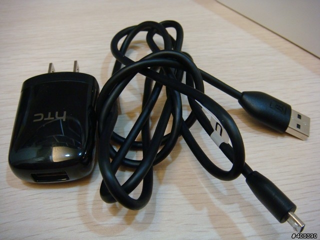 HTC Desire Z~~大熊不專業開箱摟~~~