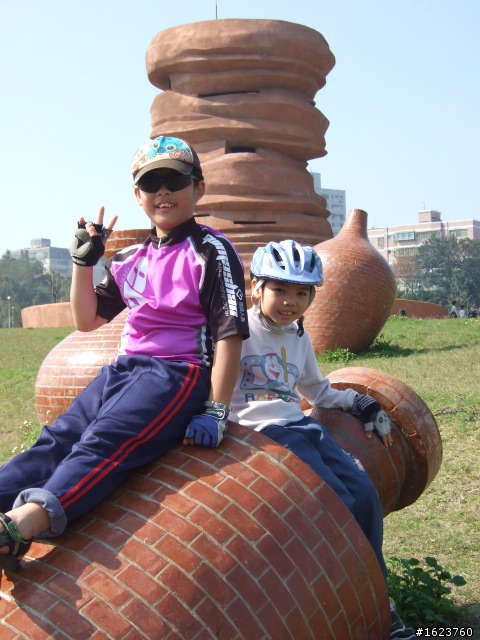 肉腳一家鶯歌手拉胚快樂行－收到成品了