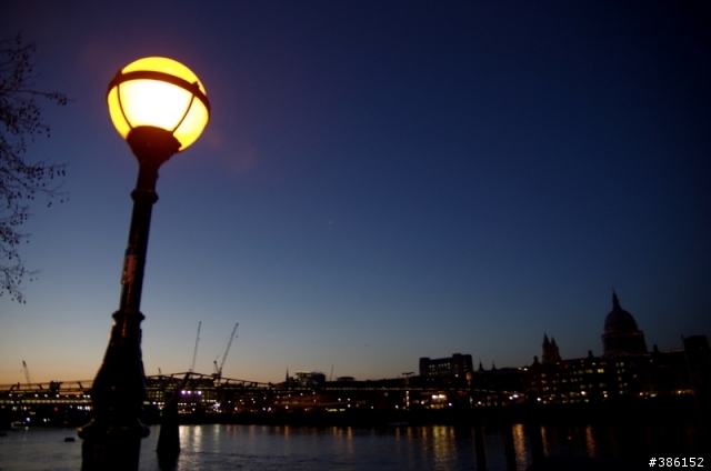 K5 + DA 16~ 50MM F2.8  London 忘了帶角架的一天