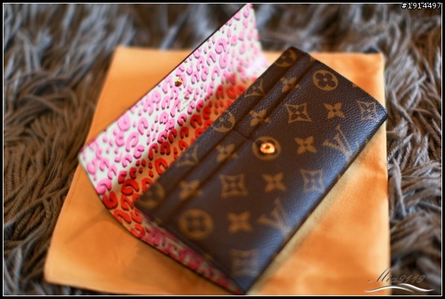 衝著交情買的 LV M60105 SARAH LEOPARD 錢包
