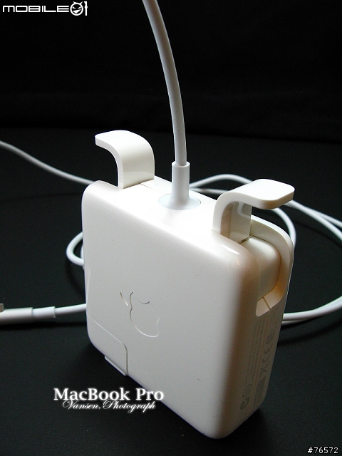2011. MacBook Pro 13" 極速光速團入手＋高畫質開箱＋簡易心得