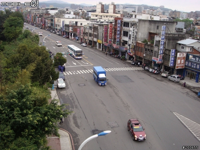 2011國際自由車環台賽  由龜山進入桃園市