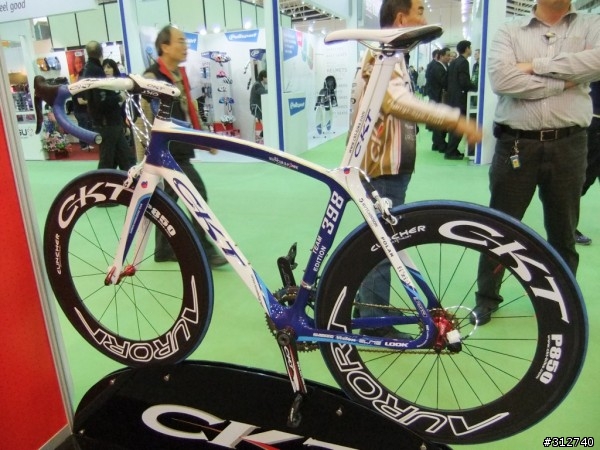 南港自行車展的照片 新增17號拍的