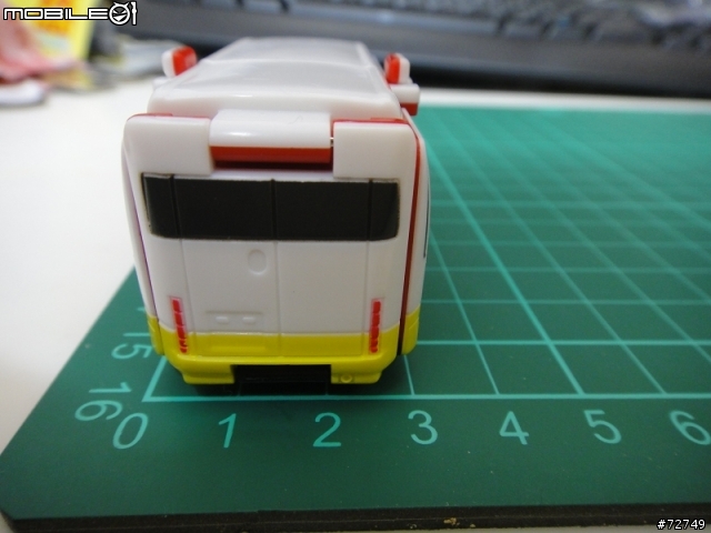 [開箱] 一台汽車 兩倍樂趣- VOOV極速變身車 (04.10新車介紹連結）