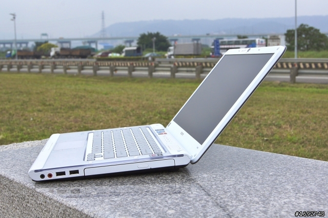 [不專業開箱評測]VAIO CA16FW/W