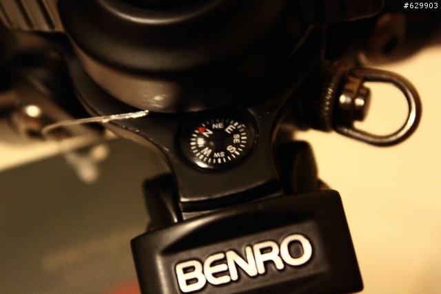 「窮人」單眼的神兵利器 -- BENRO 高C/P 腳架 !!!