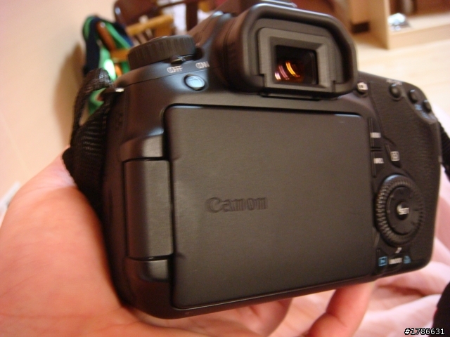 CANON 60D 真的是白老鼠....而我也發現它的缺點....除了無奈 還是無奈!!!
