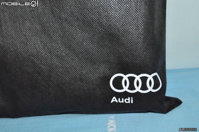 AUDI 魅力奔FUN趴 體驗 + AUDI A1 包包開箱文 XD