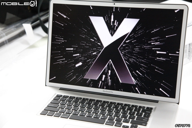 [開箱]2011 Macbook Pro 17" 臺灣客製化版本到貨!!