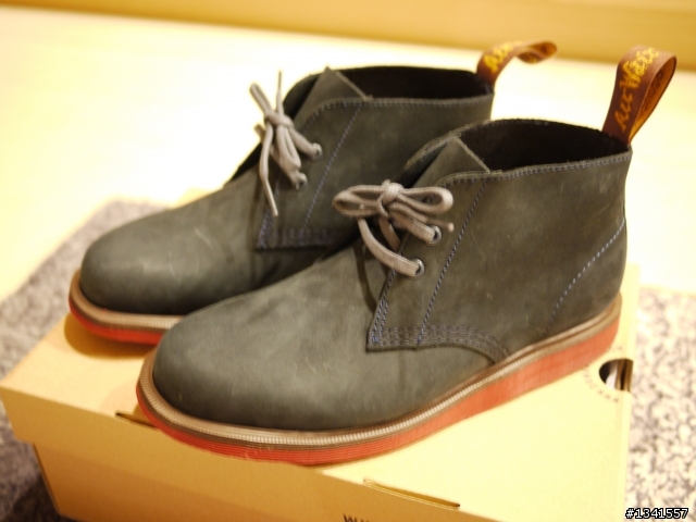 Dr martens  MANTON(海軍藍)--簡單開箱文