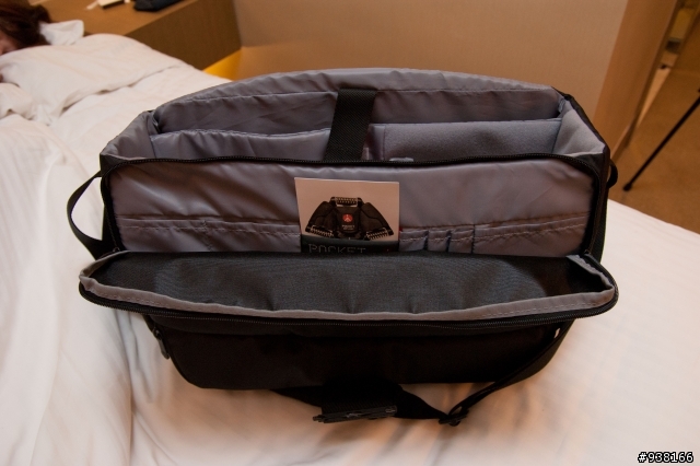 [不專業開箱] Manfrotto新單肩背包+新腳套組 Manfrotto Stile Unica VII Messenger & Manfrotto 293 Ball Alu Kit RC2