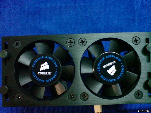[開箱]看過了海盜的黑梳紅梳,來點不一樣的 CORSAIR-藍梳 DDR3-1600 4GBx6