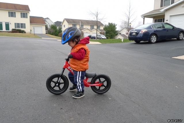 Strider bike 小朋友滑步車開箱