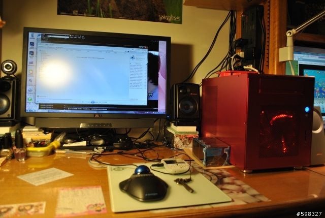[心得分享] 迷你ITX桌機也能豪華點: 聯力PC-Q08R 照吃 i5-2500K + HD 5870 2GB