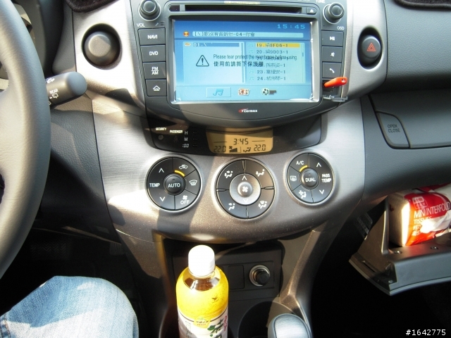 RAV4簡易開箱2.4E版~圖少請包涵