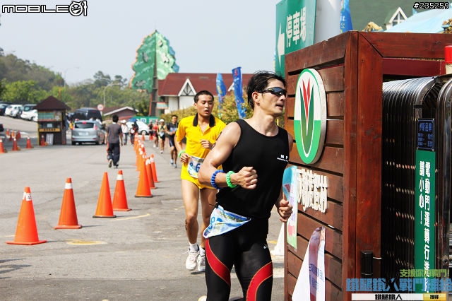 2011苗栗國際鐵人三項賽第一天半程賽及鐵三角終點照片