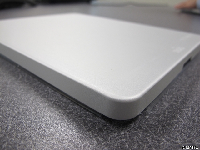 Logitech iPad2 Keyboard case by ZAGG 預購首發開箱 ~記者於美國第一手連線