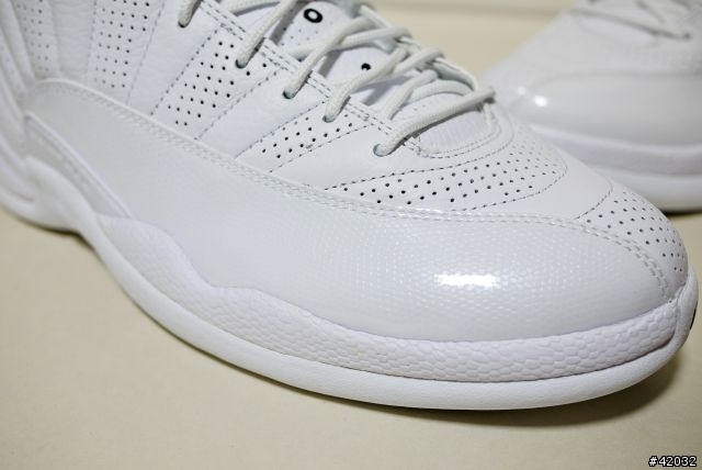 [遲到兩年的開箱] Air Jordan XII Retro