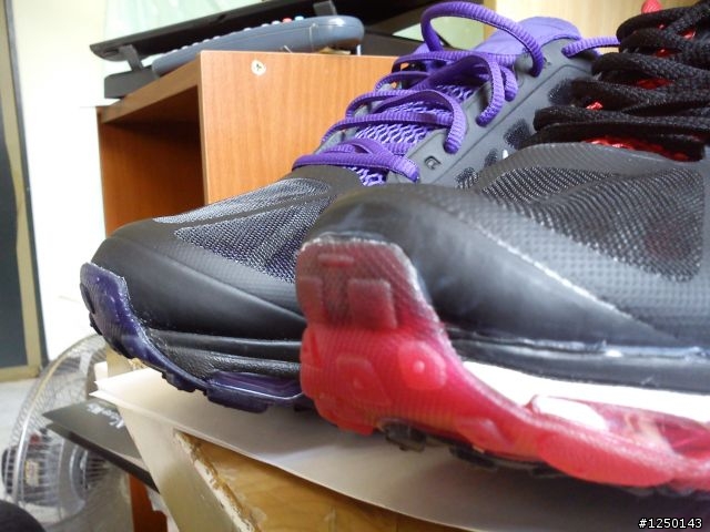 [開箱]NIKE AIR MAX+ 2011 & 真偽差別