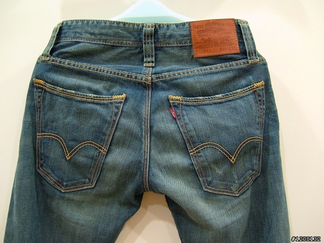 [分享] Levis 不羈酷系列 511懷舊刷色破壞丹寧褲