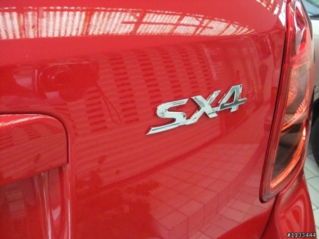2011-4-2牽車的紅色 SX4