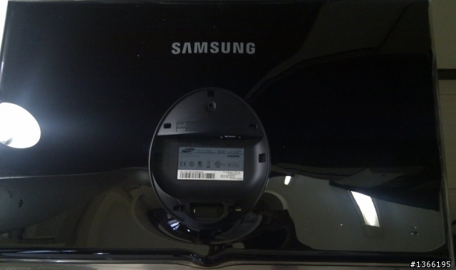 2011年4月最新27"Samsung LED Monitor - S27A550H 開箱圖+個人心得