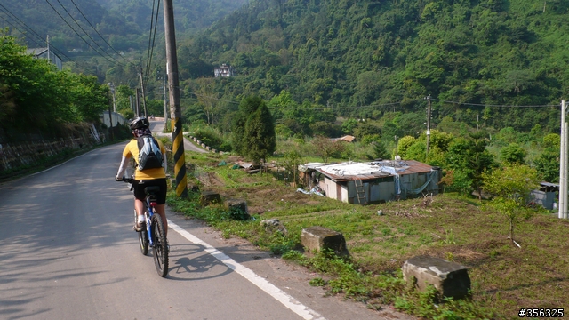 [遊記] 跳動和速度的迷戀, 羅山林道北線單車行